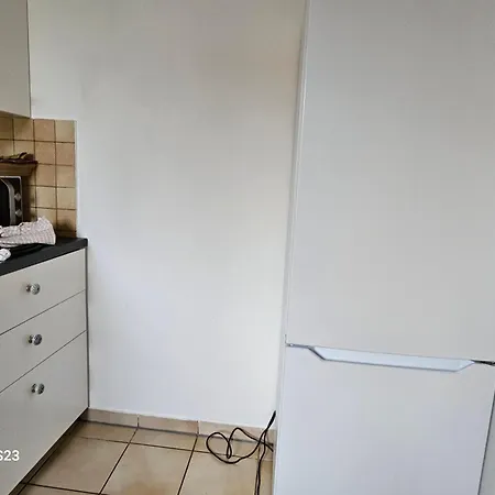 100 Apartment